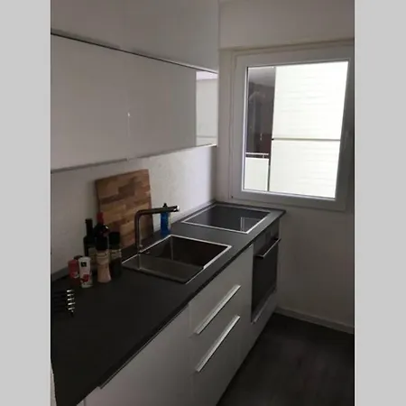 Ausgestattete 1 Zi-whg Fuer Urlaub U Dienstreisen 아파트